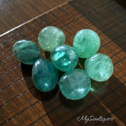 FLUORIT grün Trommelsteine/Kugeln 5 Stück