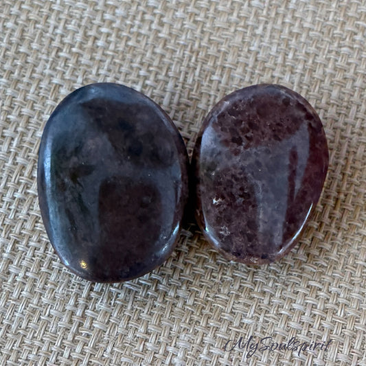 Granat Handschmeichler 2 Stück