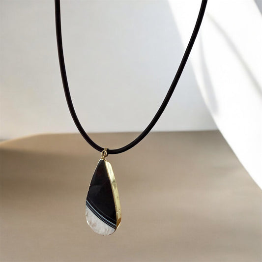 Sardonyx Kette Anhänger Oval Kupferfassung 18 Karat (750) vergoldet