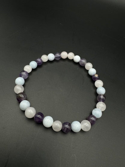 SELBSTLIEBE - Spiritualität - Selbstausdruck Armband: Rosenquarz - Amethyst - Aquamarin - 6 mm Perlen