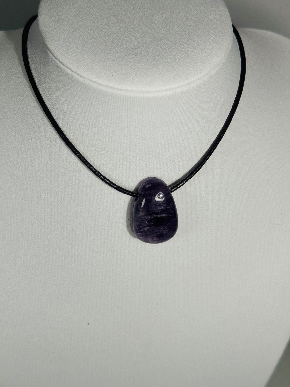 AMETHYST Drop Shape o płaskim kształcie ze skórzanym paskiem