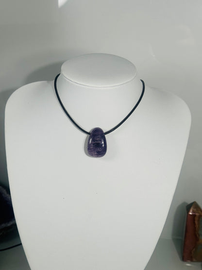 AMETHYST Drop Shape o płaskim kształcie ze skórzanym paskiem