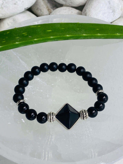 ONYX - Lava Armband mit Heilstein-Raute